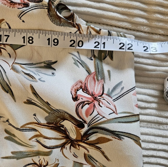 SHEIN Floral Sleeveless Top Size 1XL - Picture 5 of 6